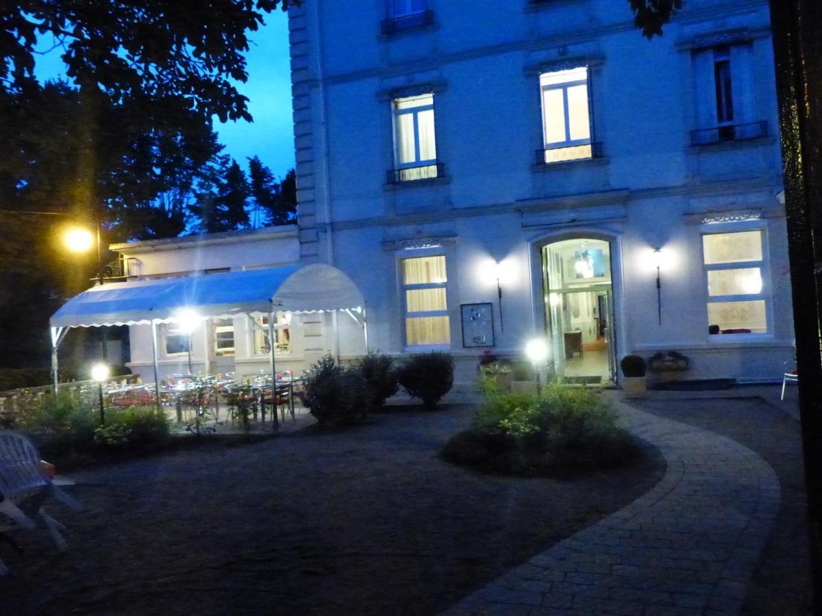 Hotel Des Thermes Bourbon-lʼArchambault Екстериор снимка