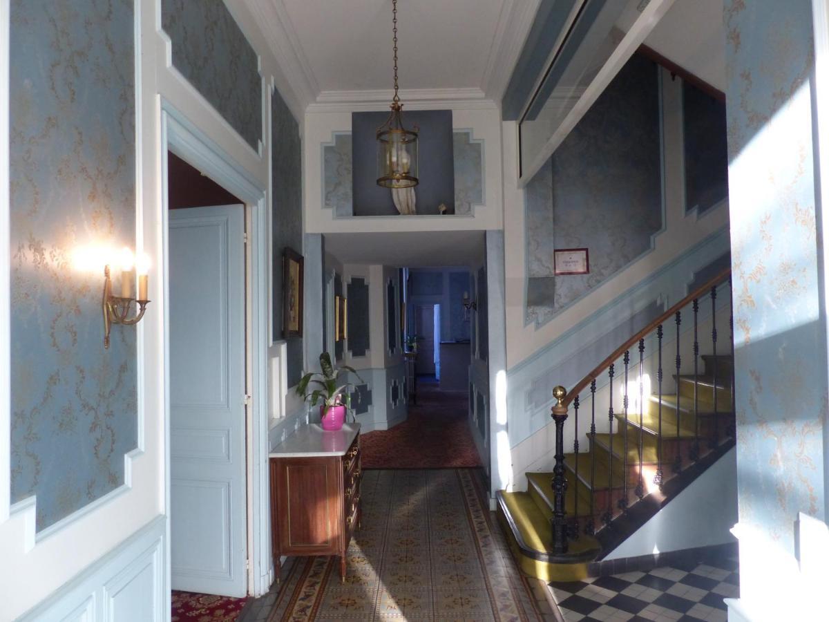 Hotel Des Thermes Bourbon-lʼArchambault Екстериор снимка